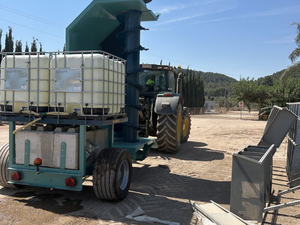 Volteadora de compost VCC1-3000 (arrastrada)
