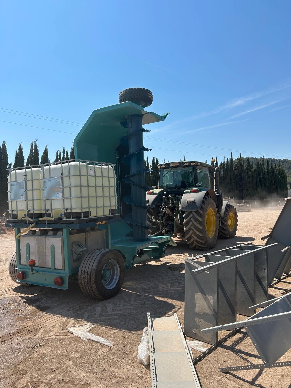 Volteadora de compost VCC1-3500 Camps